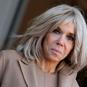 "Le message de Brigitte Macron à Géraldine Maillet révèle ses pensées sur Cyril Hanouna"