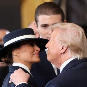 "Le secret du chapeau de Melania pour éviter les bisous de Trump"