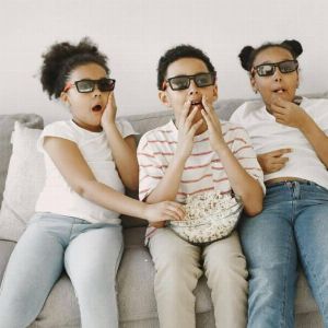 Les must-have séries hivernales pour des soirées en famille réussies