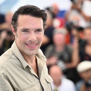 "Nicolas Bedos abandonne tout recours après sa condamnation pour agressions sexuelles"