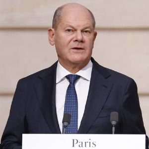 "Révélation choquante : pourquoi le suspect afghan de l'attaque au couteau était encore en Allemagne selon Olaf Scholz"