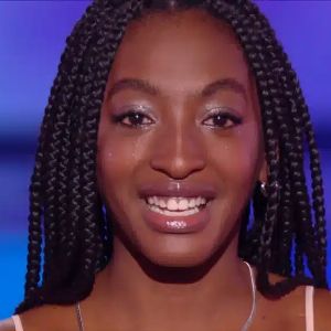 "Scandale : Ebony de la Star Academy victime de propos racistes, mais trouve du soutien inattendu"