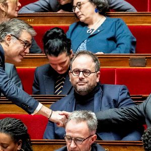 "Le plan secret de Hollande contre Faure révélé - Une lutte de pouvoir au sein du PS"