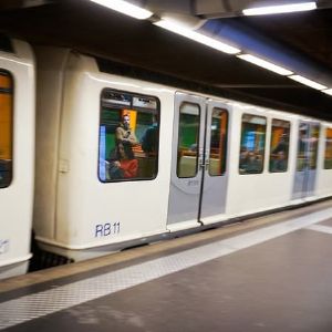 "Scandale à Marseille : Un ado de 19 ans arrêté après une agression sanglante près de la station de métro Gèze !"