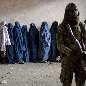 "Scandale en Afghanistan : des talibans visés par la CPI pour persécution des femmes"