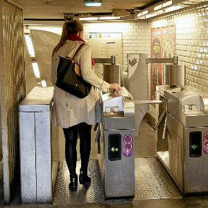 "Scandale : Arrestation de l'administrateur de l'appli polémique 'Akha' !"