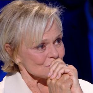 "Incroyable moment émouvant : Muriel Robin submergée par l'émotion en retrouvant son "fils de cœur""