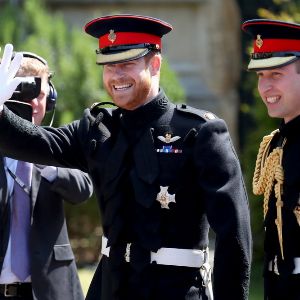 "Révélation choc : le prince Harry recadre le prince William sur sa responsabilité envers le trône d'Angleterre en seulement neuf mots"