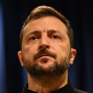 "Zelensky demande une inclusion de l'Ukraine dans les pourparlers de paix en Ukraine"