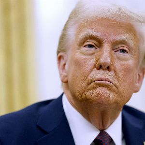 "Donald Trump établit des sanctions contre la Colombie pour refoulement de criminels illégaux"