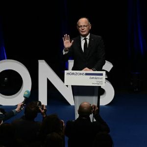 Édouard Philippe à Bordeaux : cap sur 2027 avec un soutien critique au gouvernement