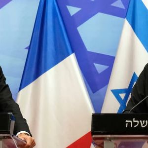 "Emmanuel Macron exige à Netanyahu le retrait complet des forces israéliennes du Liban"