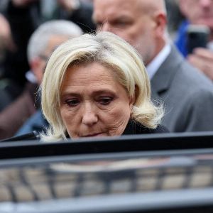 Marine Le Pen prend une décision forte et émouvante lors de l'annonce du décès de son père Jean-Marie Le Pen