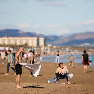 "Alerte canicule en Espagne : Valence bat un record de chaleur pour un mois de janvier !"