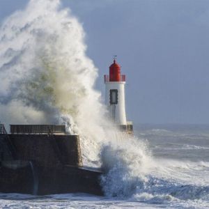 "ALERTE : Météo apocalypse le 27 janvier 2025 en France, vigilance rouge !"