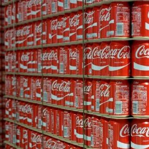 "Alerte santé : Coca-Cola rappelle massivement ses produits en Europe, quels risques pour les consommateurs ?"