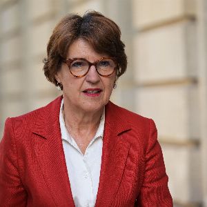 "La ministre de l'Agriculture sauve l'Agence Bio contre vents et marées"