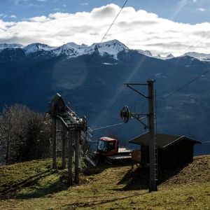 "Quel opérateur remportera la gestion du domaine skiable de La Plagne?"