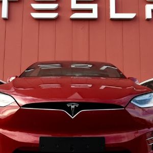 "Tesla dénonce les droits de douane européens sur les voitures électriques chinoises"