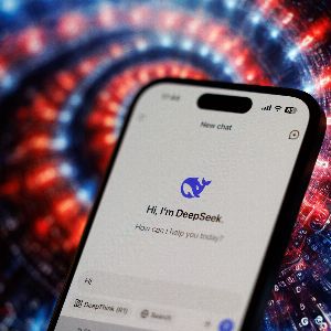 "DeepSeek, le ChatGPT chinois qui bouscule l'IA et inquiète les États-Unis"