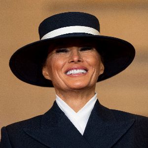 "Le nouveau portrait officiel de Melania Trump fait penser à un personnage de « House of Cards »"