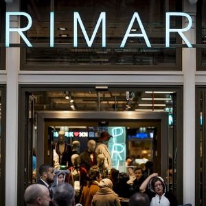 "Primark révolutionne la mode pour les personnes handicapées : une collection inédite!"