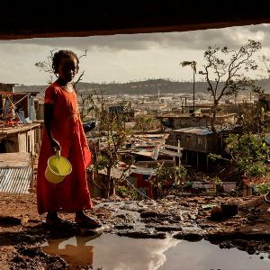 "Défi de l'urbanisme à Mayotte : une loi pour la reconstruction de l'île"