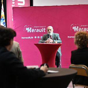 Le président PS de l’Hérault supprime complètement le budget dédié à la Culture