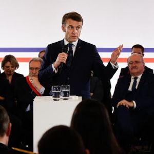 "Macron met en avant sa politique et son bilan dans le Nord : emploi, investissements et débats"