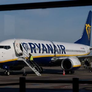 Ryanair et l'Espagne en guerre ouverte sur les redevances aéroportuaires : les dessous d'un bras de fer explosif !