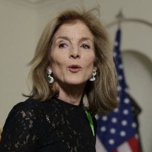 "Scandale familial : Caroline Kennedy dénonce Robert Kennedy Jr. avant son audition au Sénat"