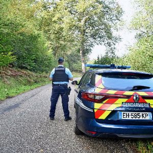 "Alerte sécuritaire : le patron de la gendarmerie prédit un conflit armé en France!"