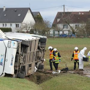 "Choc en Eure-et-Loir : le chauffeur du car scolaire impliqué dans l'accident de mort d'une adolescente en garde à vue"