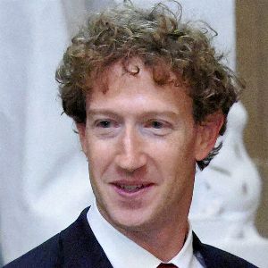 "Incroyable ! Mark Zuckerberg va débourser 25 millions de dollars pour Donald Trump"