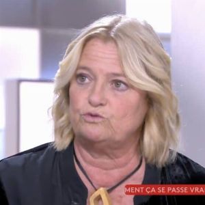 "Marina Carrère d'Encausse critique la position de François Bayrou sur la fin de vie"