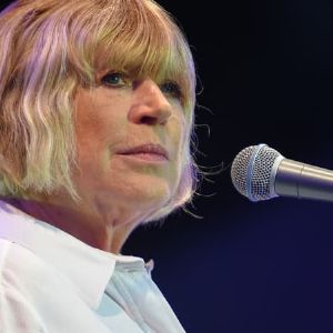 Mort de Marianne Faithfull : les stars pleurent la disparition de l'icône britannique