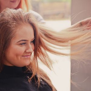 "Alerte sanitaire : le lissage brésilien dangereux pour les reins"