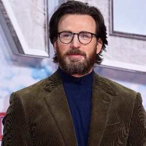 Chris Evans de retour dans "Avengers : Doomsday" ? L'ancien Captain America dément