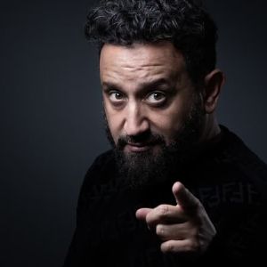 "Révélation choc : Cyril Hanouna sur le point de rejoindre W9 et Fun Radio!"